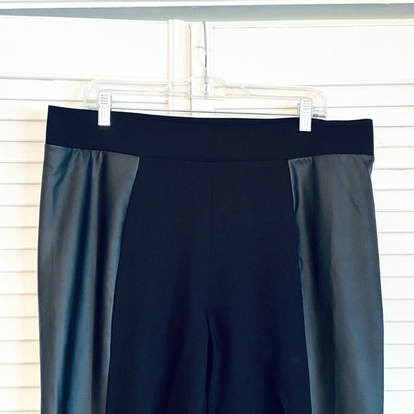 Torrid Faux Leather Side Panel Black Leggings Plus Size 3X - Picture 3 of 6